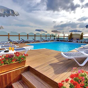 4* فندق ترند